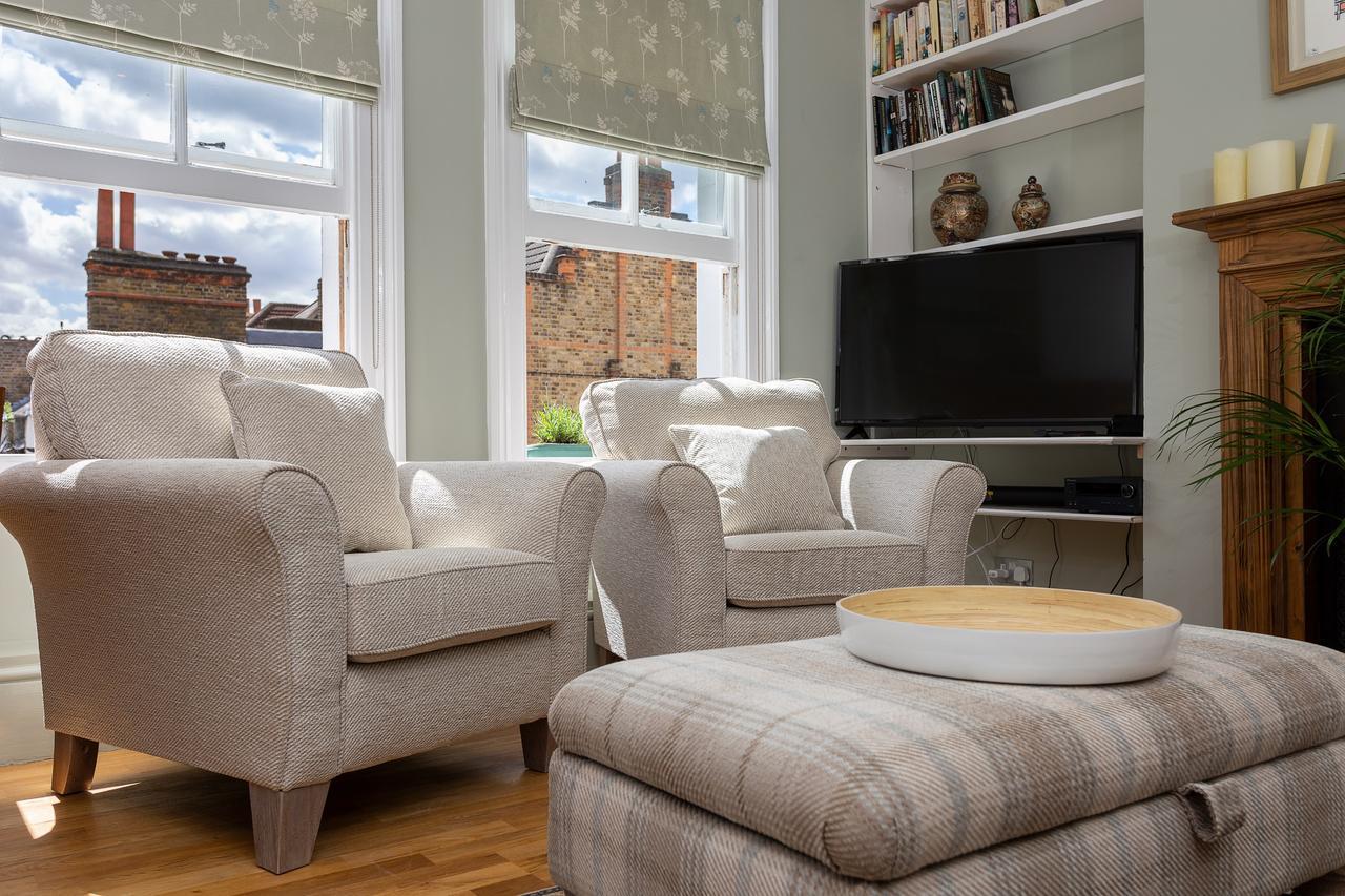 לונדון Quaint 2 Bedroom Flat - 9 Minutes Walk To Vauxhall Tube מראה חיצוני תמונה