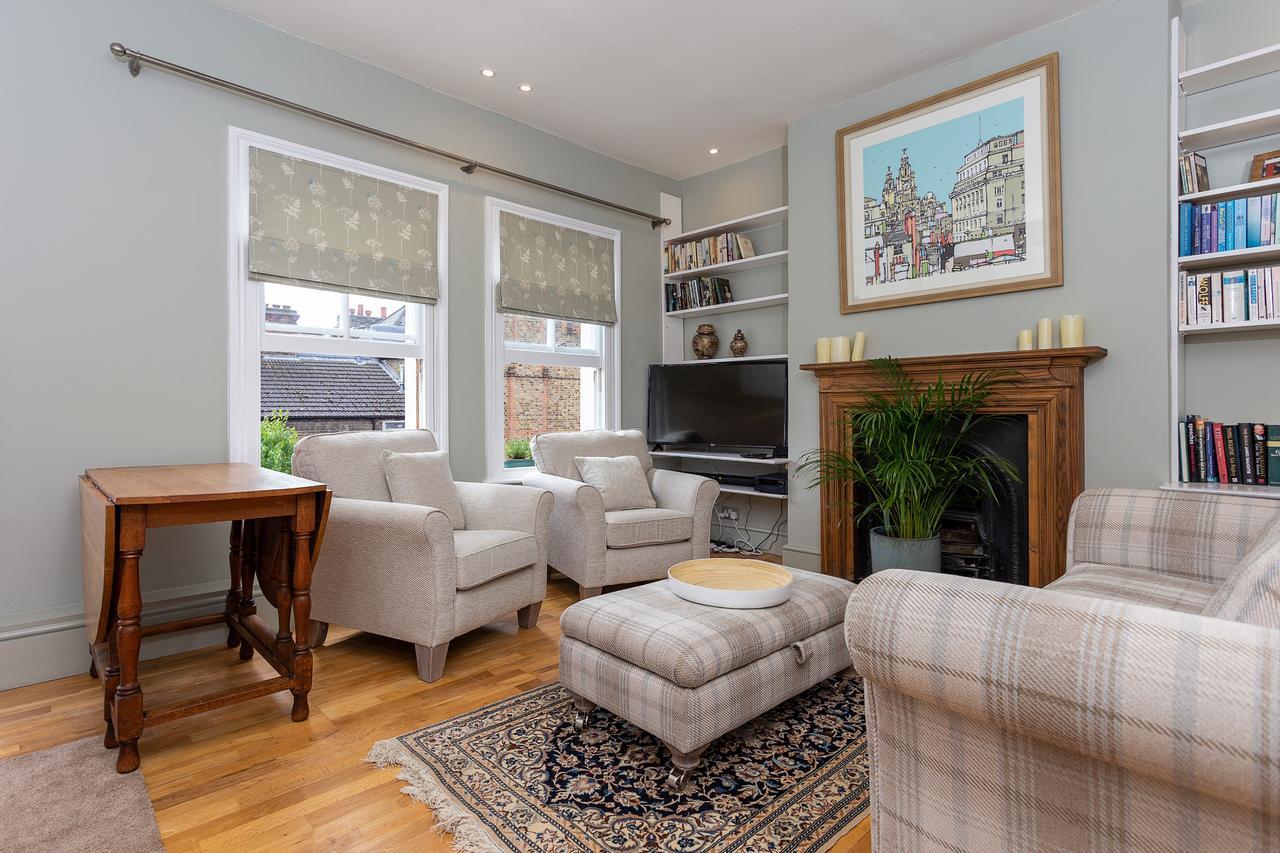 לונדון Quaint 2 Bedroom Flat - 9 Minutes Walk To Vauxhall Tube מראה חיצוני תמונה